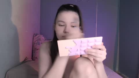 Snapshot of purple_peach chatting on 03-02-25, 10:38 Carolyn online show from 03-02-25, 10:38