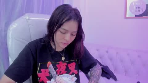 Snapshot of purple_slut_ chatting on 02-16-25, 12:08 Anna online show from 02-16-25, 12:08