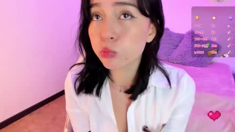 Snapshot of purple_slut_ chatting on 10-18-25, 04:15 Anna online show from 10-18-25, 04:15