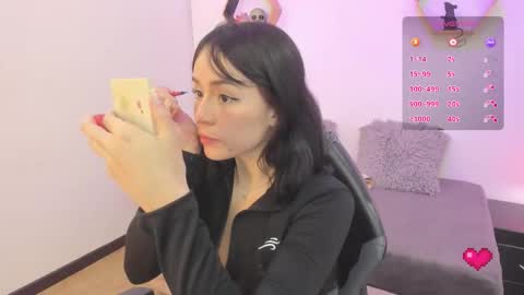 Snapshot of purple_slut_ chatting on 10-23-25, 04:01 Anna online show from 10-23-25, 04:01