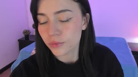 Snapshot of purple_slut_ chatting on 11-21-25, 04:11 Anna online show from 11-21-25, 04:11