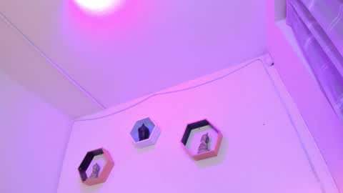 Snapshot of purple_slut_ chatting on 11-28-25, 04:15 Anna online show from 11-28-25, 04:15