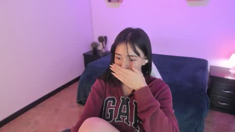 Snapshot of purple_slut_ chatting on 11-30-25, 04:05 Anna online show from 11-30-25, 04:05