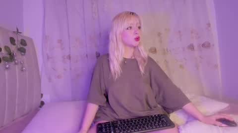 Snapshot of purplelilith3 chatting on 09-28-25, 10:20 Purple Lilith online show from 09-28-25, 10:20