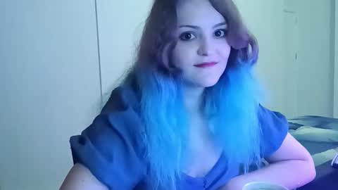 Snapshot of purpurfoxy chatting on 11-18-25, 03:16 Elias online show from 11-18-25, 03:16