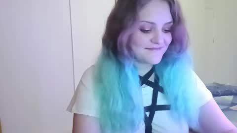 Snapshot of purpurfoxy chatting on 11-29-25, 08:01 Elias online show from 11-29-25, 08:01