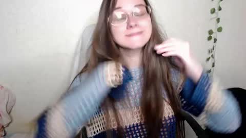 Snapshot of purretta chatting on 12-14-25, 07:18 Mishel online show from 12-14-25, 07:18
