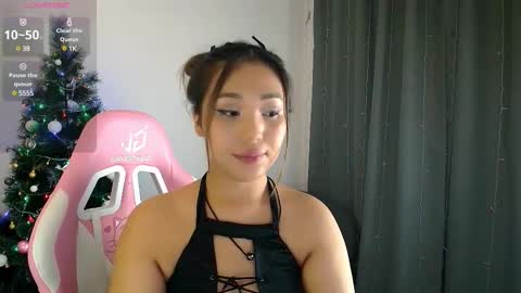 Snapshot of purrrfectmiko chatting on 12-17-24, 06:20 Miko online show from 12-17-24, 06:20