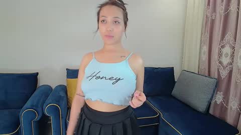 Snapshot of purrrfectmiko chatting on 09-16-25, 03:13 Miko online show from 09-16-25, 03:13