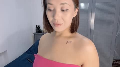 Snapshot of purrrfectmiko chatting on 11-26-25, 05:47 Miko online show from 11-26-25, 05:47