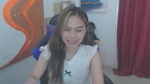 Snapshot of pussiswet_xx chatting on 05-26-26, 05:09 jessy online show from 05-26-26, 05:09