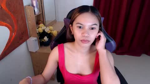 Snapshot of pussiswet_xx chatting on 06-11-26, 07:17 jessy online show from 06-11-26, 07:17