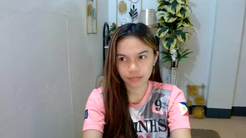 Snapshot of pussiswet_xx chatting on 07-12-26, 02:08 jessy online show from 07-12-26, 02:08