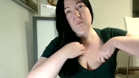 pussy6wetlips online show from 02-23-26, 04:32