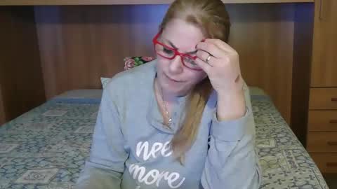 Snapshot of pussy_boom4u chatting on 02-06-25, 11:37 Mary online show from 02-06-25, 11:37