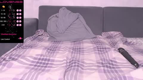 Nina online show from 01-26-25, 02:30