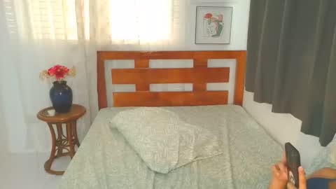 Snapshot of pussyc4t_doll chatting on 11-29-25, 02:03 Marj33 online show from 11-29-25, 02:03