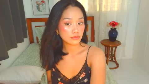 Snapshot of pussyc4t_doll chatting on 12-02-25, 12:16 Marj33 online show from 12-02-25, 12:16