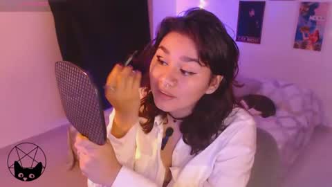 Mari online show from 06-11-26, 02:00