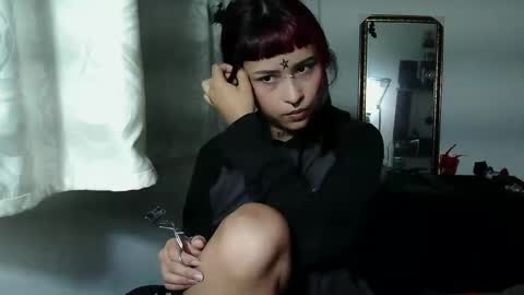 Katiux online show from 10-12-25, 11:37