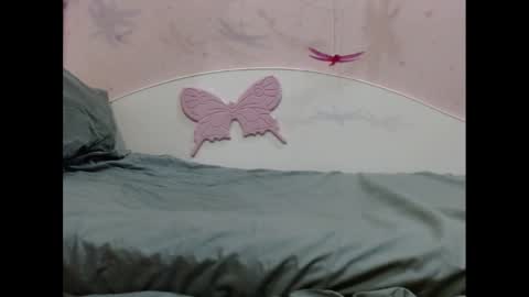 Snapshot of pussylicker1377 chatting on 02-11-25, 01:09 Pussylicker online show from 02-11-25, 01:09