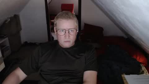 pussylovercb online show from 09-17-25, 11:23