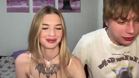 Lina online show from 09-19-25, 12:39