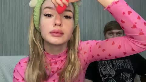 Lina online show from 11-10-25, 08:19