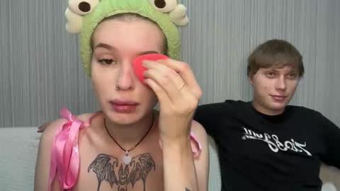 Lina online show from 11-24-25, 05:01