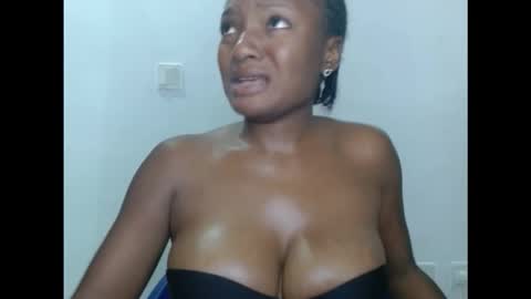 pussyxwetx online show from 10-28-25, 08:22