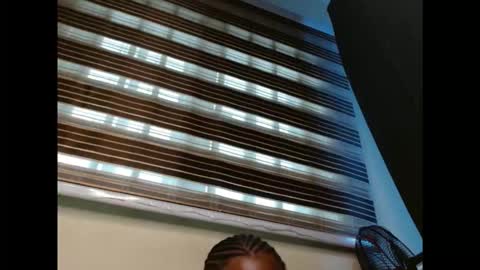 Snapshot of pussyxxjuice chatting on 09-26-25, 02:54 pussyxxjuice online show from 09-26-25, 02:54
