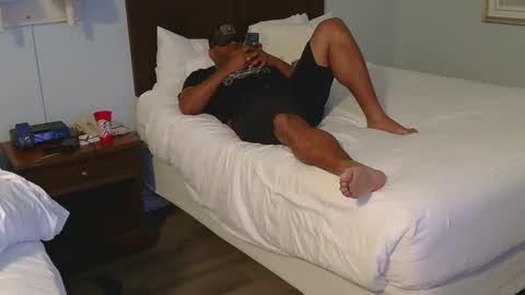 Snapshot of pwnst3rz chatting on 12-20-24, 02:27 pwnst3rz online show from 12-20-24, 02:27