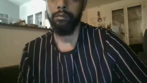 Snapshot of python974 chatting on 09-19-25, 12:56 Python online show from 09-19-25, 12:56