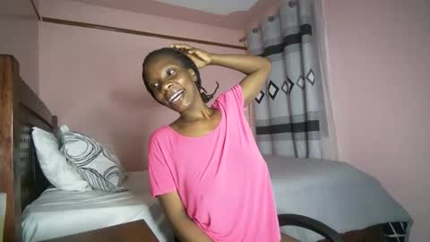 Ivy a little girl full of dreams....be my best online show from 09-18-25, 07:16