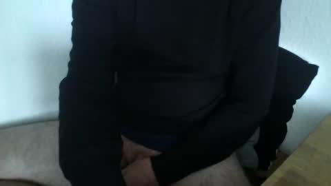 Snapshot of qandnotu chatting on 10-13-25, 01:00 qandnotu online show from 10-13-25, 01:00