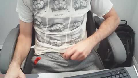 Snapshot of qc1969 chatting on 09-08-25, 07:35 qc1969 online show from 09-08-25, 07:35