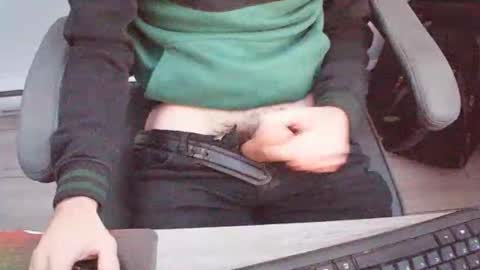 Snapshot of qc1969 chatting on 10-27-25, 11:58 qc1969 online show from 10-27-25, 11:58