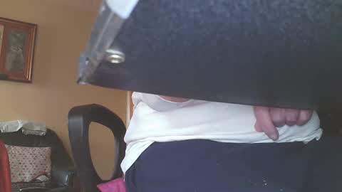 Snapshot of quathead chatting on 12-02-25, 11:48 quathead online show from 12-02-25, 11:48