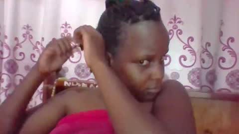 queen014 online show from 11-16-25, 07:30