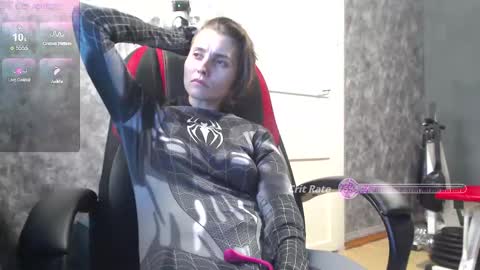 Lola online show from 10-17-25, 10:40