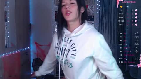 Queen Abby online show from 10-29-25, 05:58