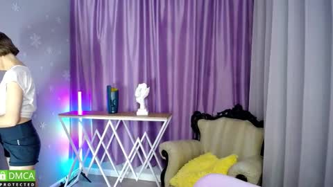 A N I  Ill be here on December 1st online show from 11-08-25, 03:34