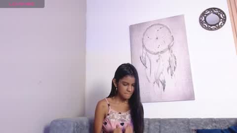 Snapshot of queen_adhara chatting on 03-09-26, 03:05 ANTONELLA online show from 03-09-26, 03:05