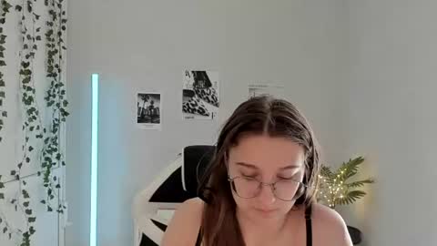 Amelie online show from 07-07-26, 08:18