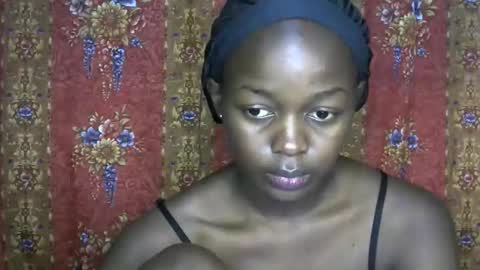 Snapshot of queen_banice chatting on 09-16-25, 08:21 queen_banice online show from 09-16-25, 08:21