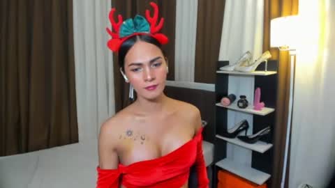 Queen Dyosa online show from 12-15-25, 09:02