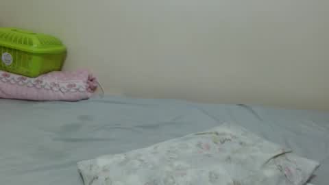 queen ema online show from 04-19-26, 06:10