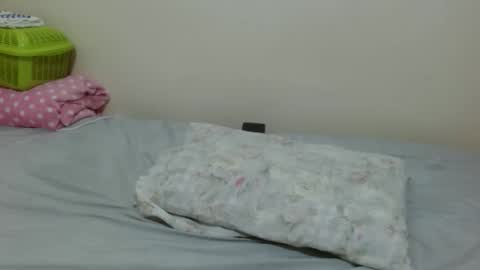 queen ema online show from 04-20-26, 06:53