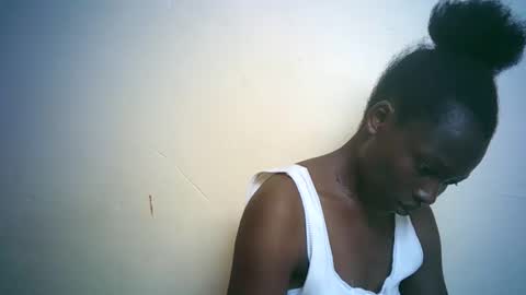 Snapshot of queen_joan chatting on 02-07-25, 08:33 queen_joan online show from 02-07-25, 08:33