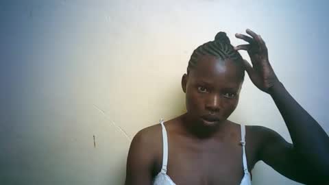 Snapshot of queen_joan chatting on 02-09-25, 10:09 queen_joan online show from 02-09-25, 10:09